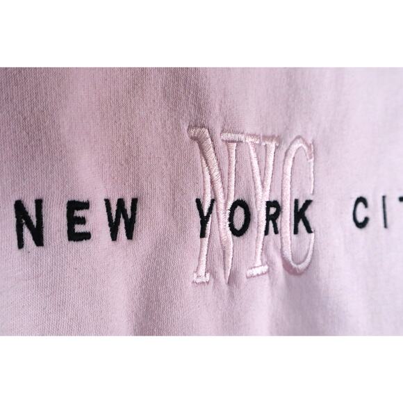 Vintage 90s Pink New York City NYC Pullover Sweatshirt Crew Neck Embroidered M - Picture 2 of 7